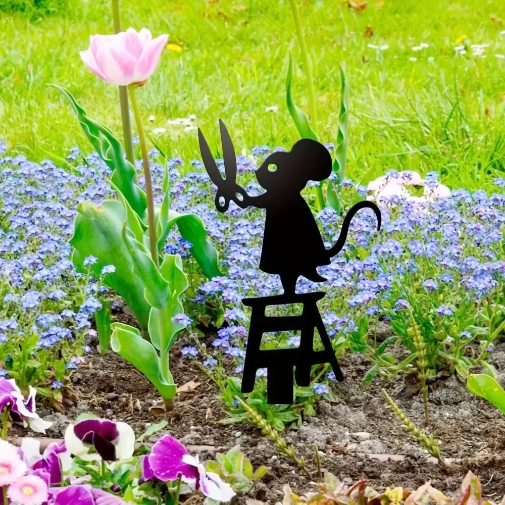 عمود حديقة معدني صغير آرت ديكو مع ماوس مقص - علامة الحديقة، ديكور منحوتة حيوانات إبداعية