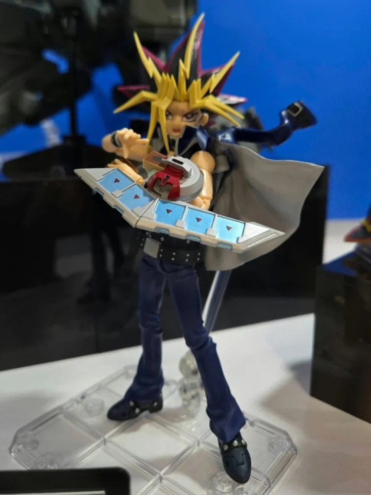 Przedsprzedaż Bandai 16cm SHF Yugi Muto Yami Yugi Figurka Akcji Anime z PVC i ABS, Model, Figurka na Biurko, Ozdoba, Prezent Urodzinowy dla Przyjaciół