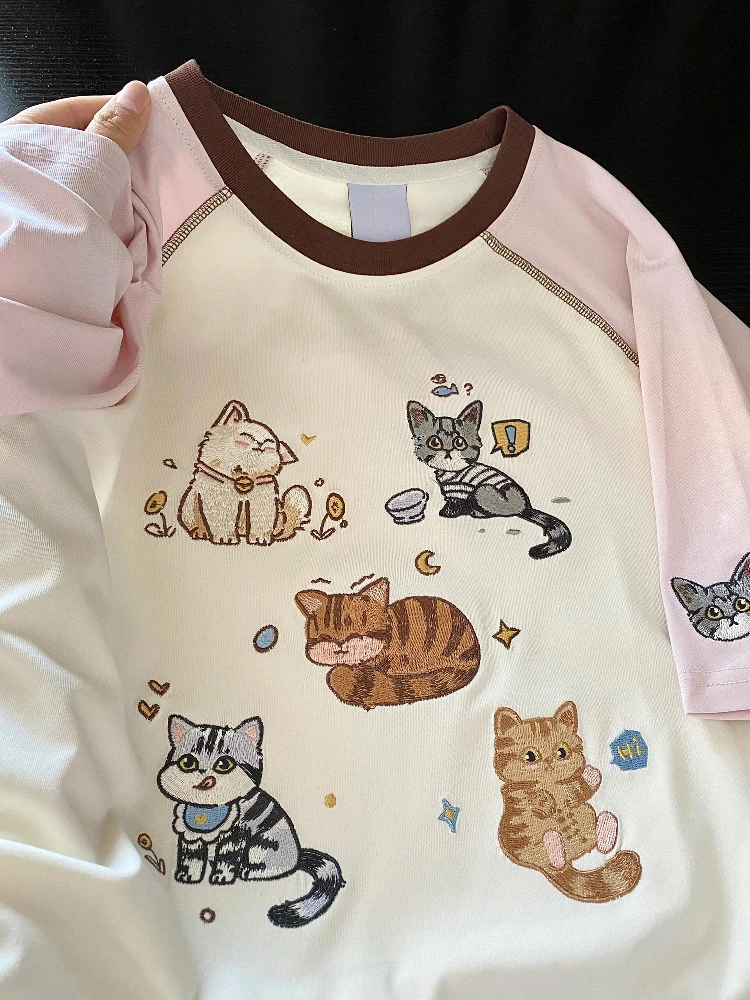 

Корейская женская футболка с коротким рукавом, милая, омолаживающая, с цветными вставками на плечах, вышивкой, повседневная, хлопковая, с круглым вырезом