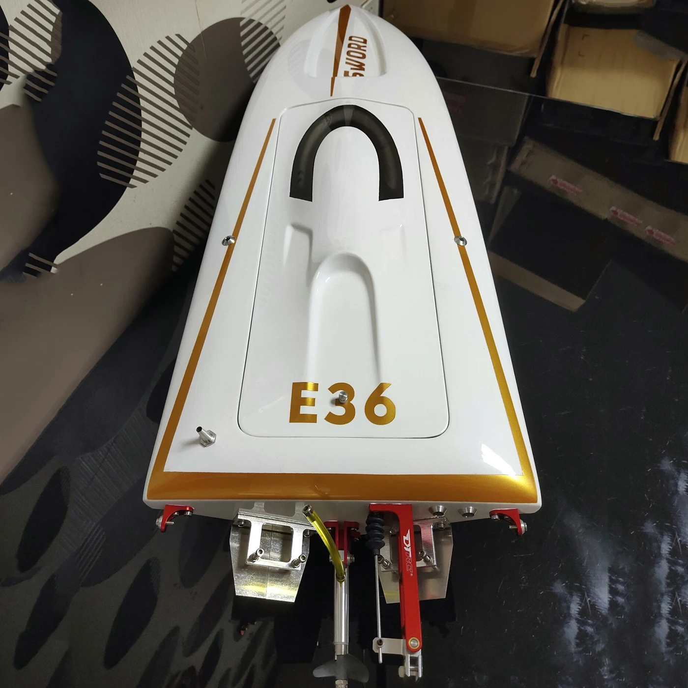 Navios rc 94.5cm dtrc espada e36 controle remoto lancha de alta resistência cnc ferragem fibra de vidro casco rc schiffe modelo rtr navio brinquedo