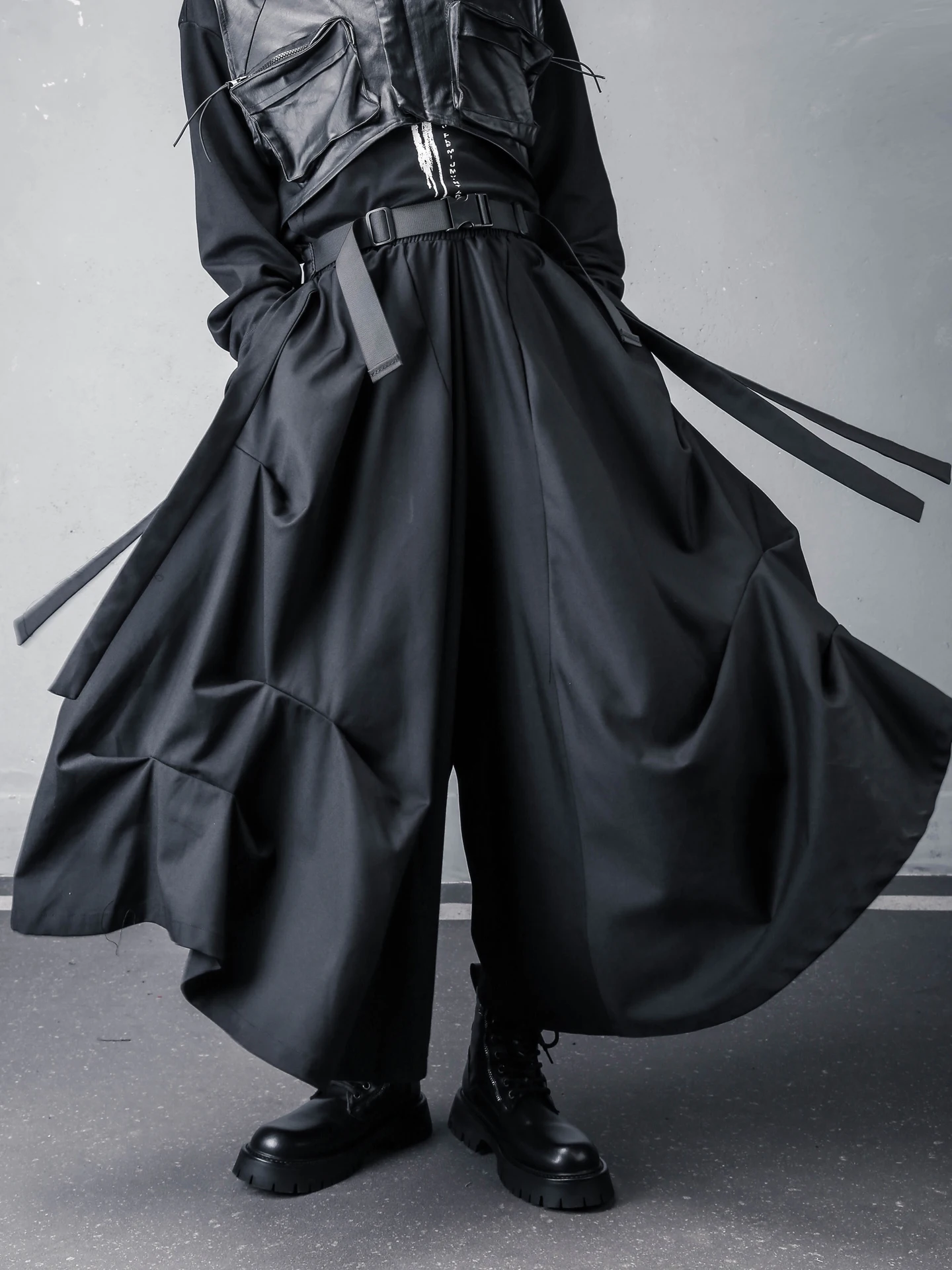 Loose Men's Wide Leg Pants Samurai Style Dark Style Pleated Design Casual Trousers for Men Polyester Fiber Non-Stretchy