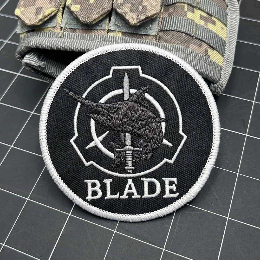 Brazalete con parche bordado de fuerza de trabajo de BLADE de la Fundación SCP utilizado para la decoración de la mochila de la chaqueta, con respaldo de gancho