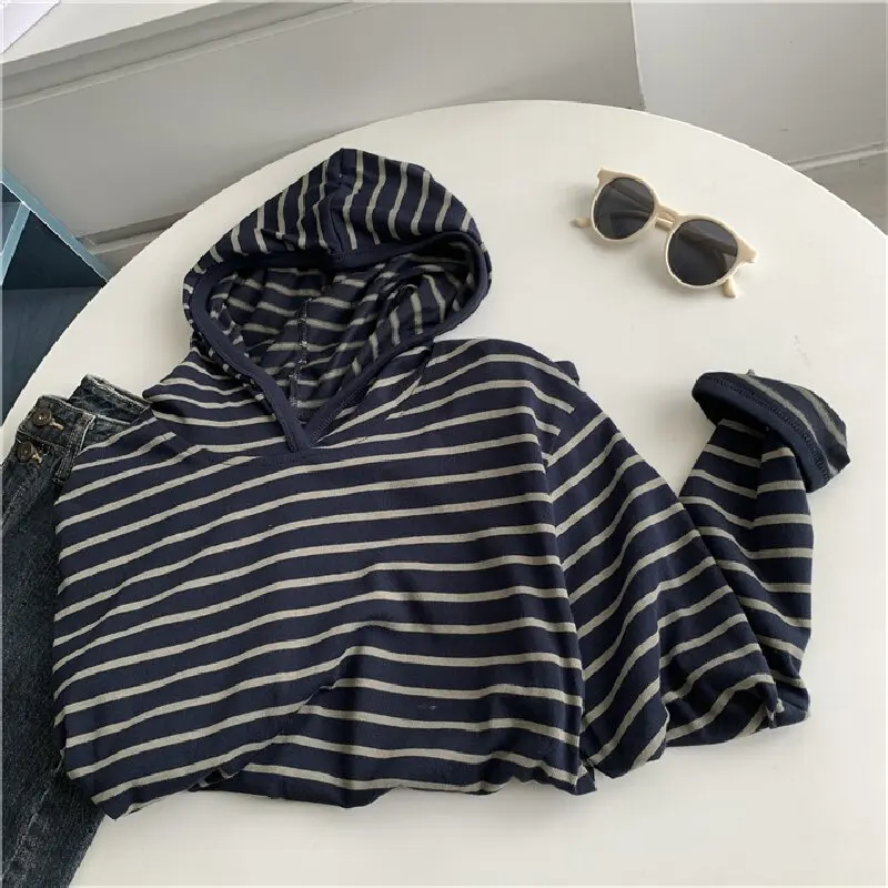 레트로 스트라이프 긴팔 후드티 여성 한국 버전 루즈핏 가을 풀오버 패셔너블하고 다재다능한 부드러운 스웨트셔츠