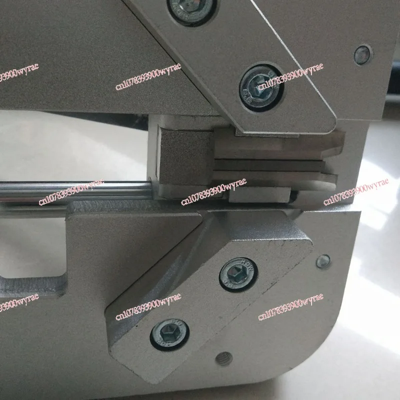 الأبواب والنوافذ المحمولة الأبواب والنوافذ إطار النافذة آلة تنظيف الزاوية المسطحة آلة تشذيب الحواف #3