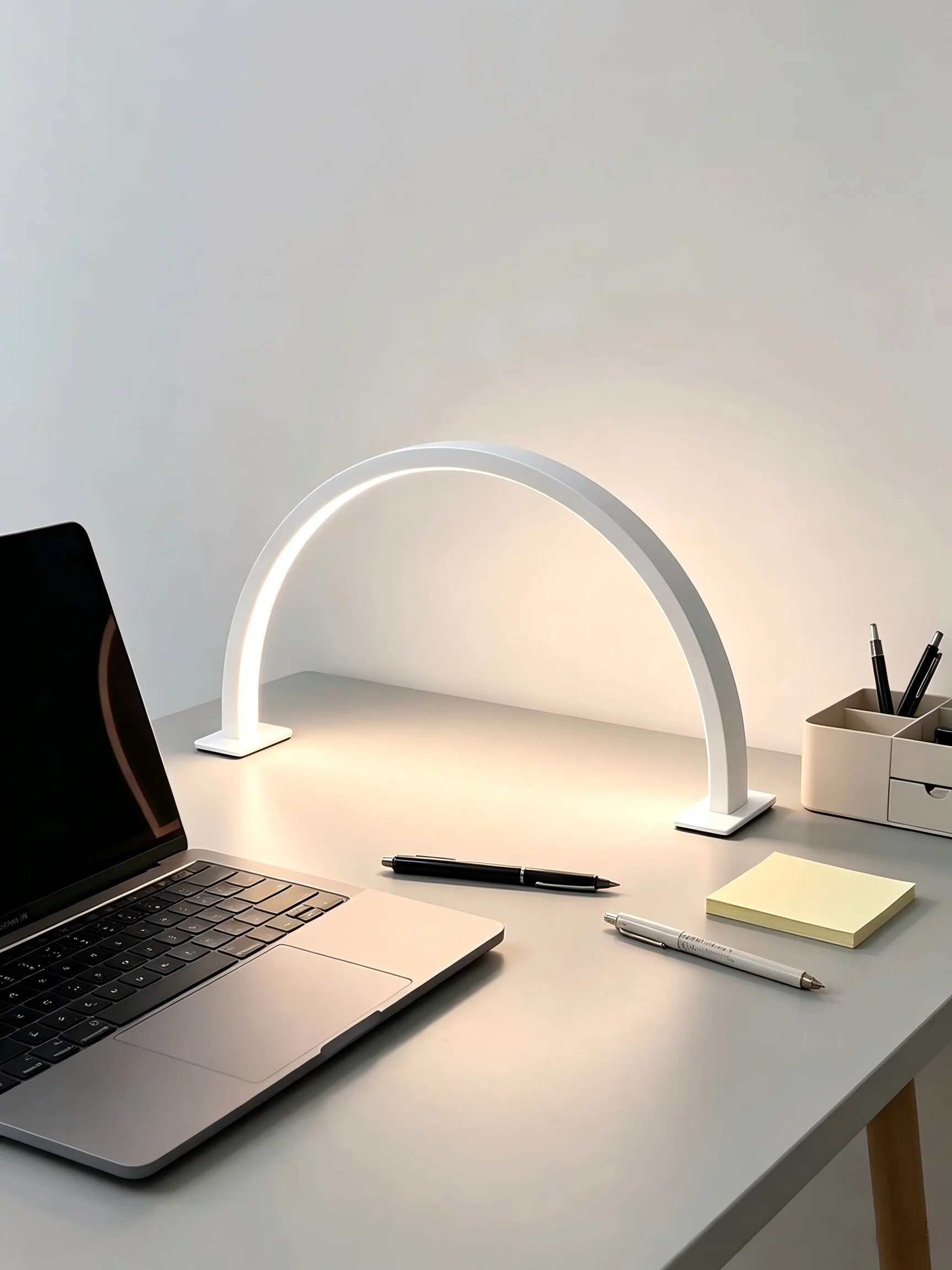 U‑Shaped Half Moon Nail Lamp USB Powered Eye‑Friendly Soft Light Desktop Fill Light for Manicure Salon Home Use