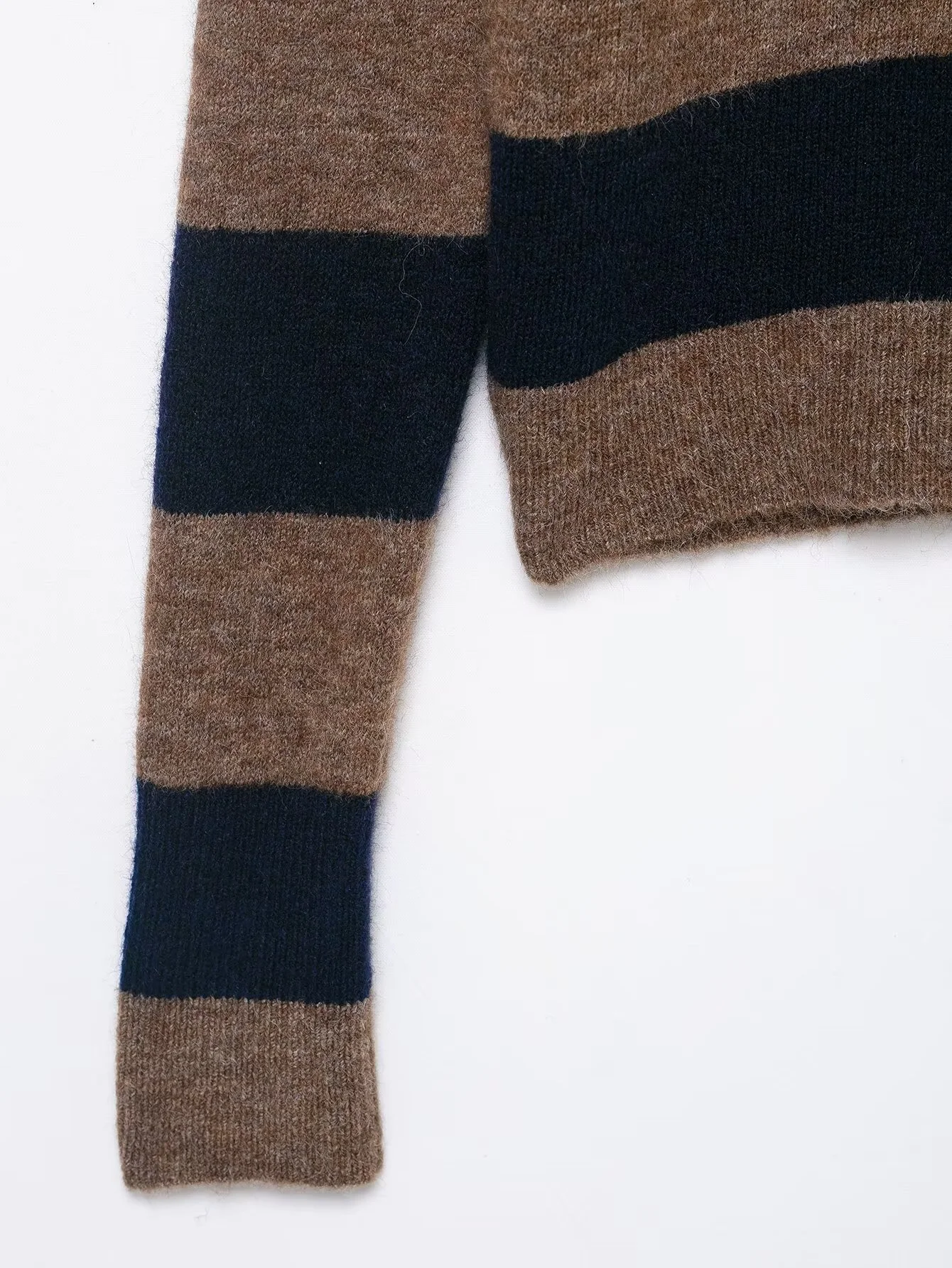 เสื้อโค้ทไหมพรมแขนยาว คอปกโปโล ลายทาง ติดกระดุมแถวเดียว สไตล์ลำลอง เรียบง่าย ใช้งานได้หลากหลาย สำหรับผู้หญิง ฤดูหนาว ปี 2025