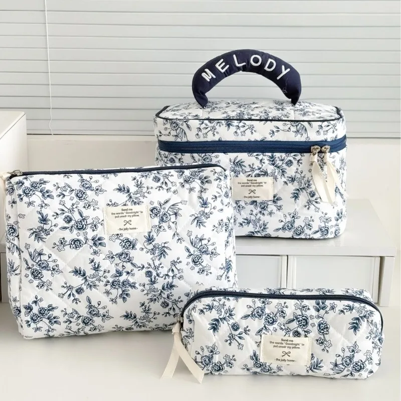1-pcs-saco-de-maquiagem-feminina-padrao-floral-do-vintage-pequena-grande-capacidade-bolsa-de-higiene-pessoal-para-mulheres-ziper-caso-organizador-cosmeticos