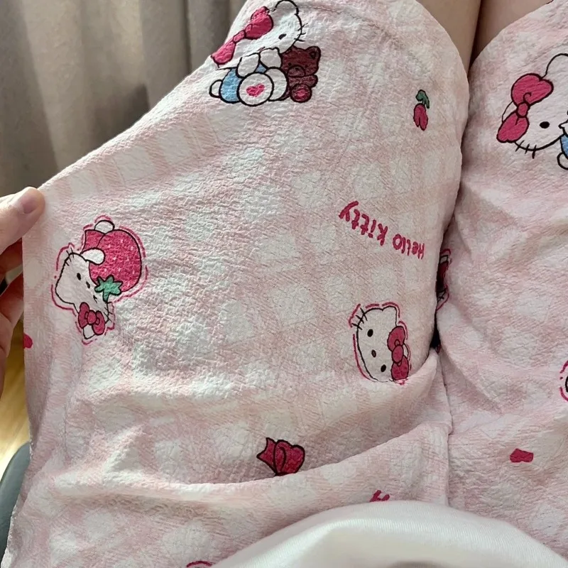 Cute Sanrio HelloKitty verão calças para meninas, padrão dos desenhos animados, xadrez casual shorts soltos, calças de pijama, pode ser usado fora