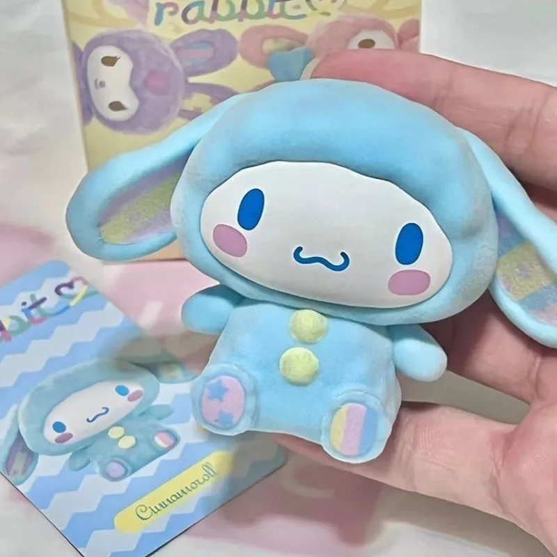 Sanrio Little Rabbit Dress Up Series Blind Box Cinnamoroll Kuromi Melody Bambola fatta a mano Ornamento da tavolo Ragazza Blind Box Regalo