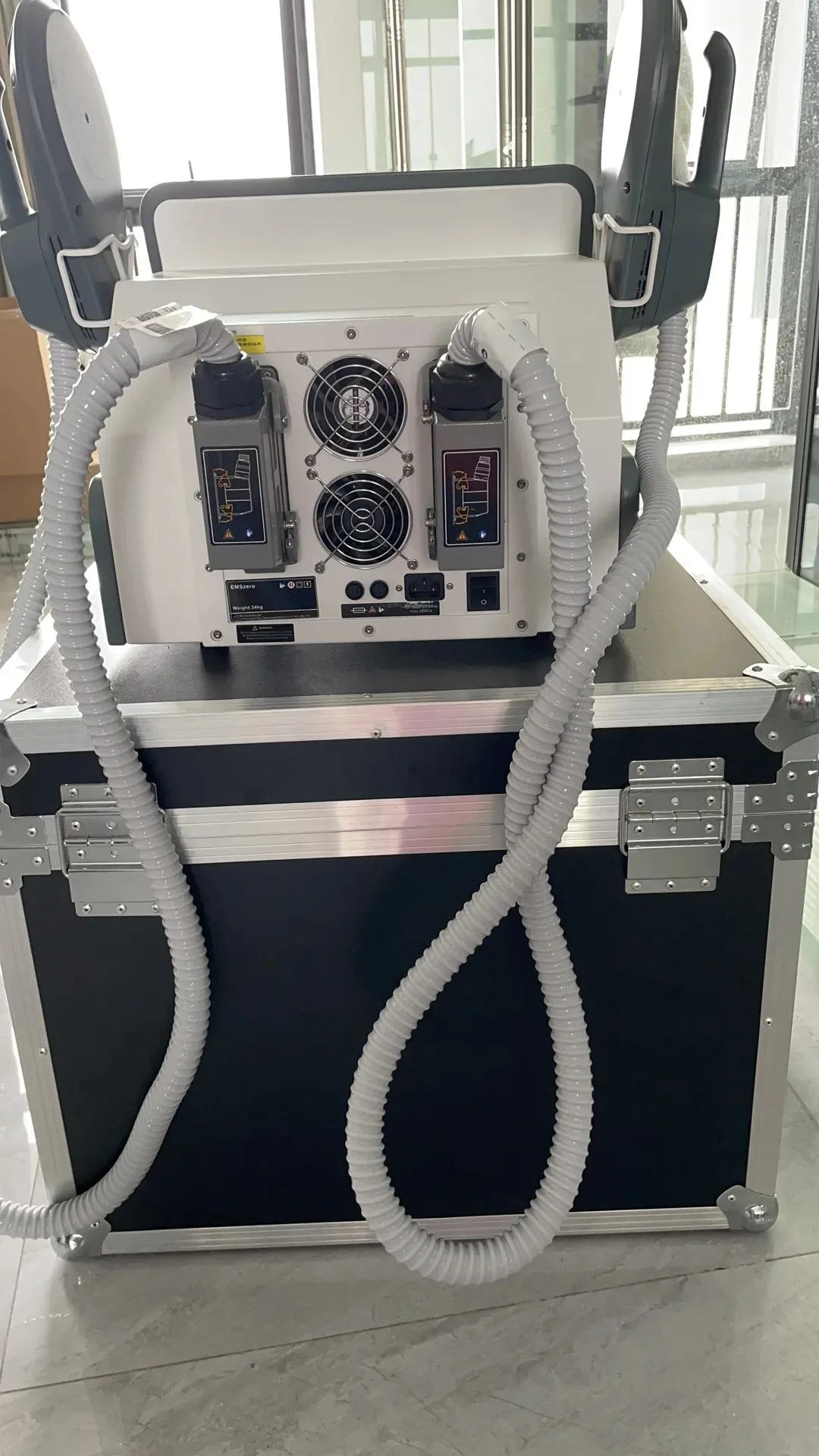 EMSzero New Hi-Emt EMS Portable Muscle Slimming and Weight Loss Engraving Body Sculpting Machine Salon 2025