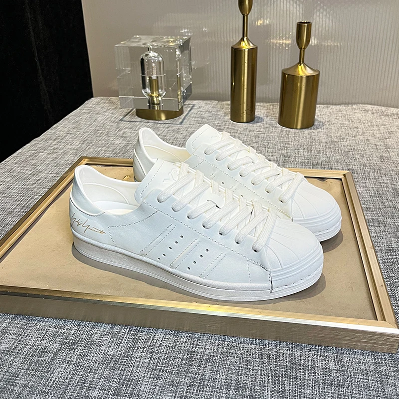 Handcrafted Leather Casual Shoes Man Flat Sports Shoes Men Sneakers Calf Leather Round-toe Tennis Shoes Male Outdoor Trainers