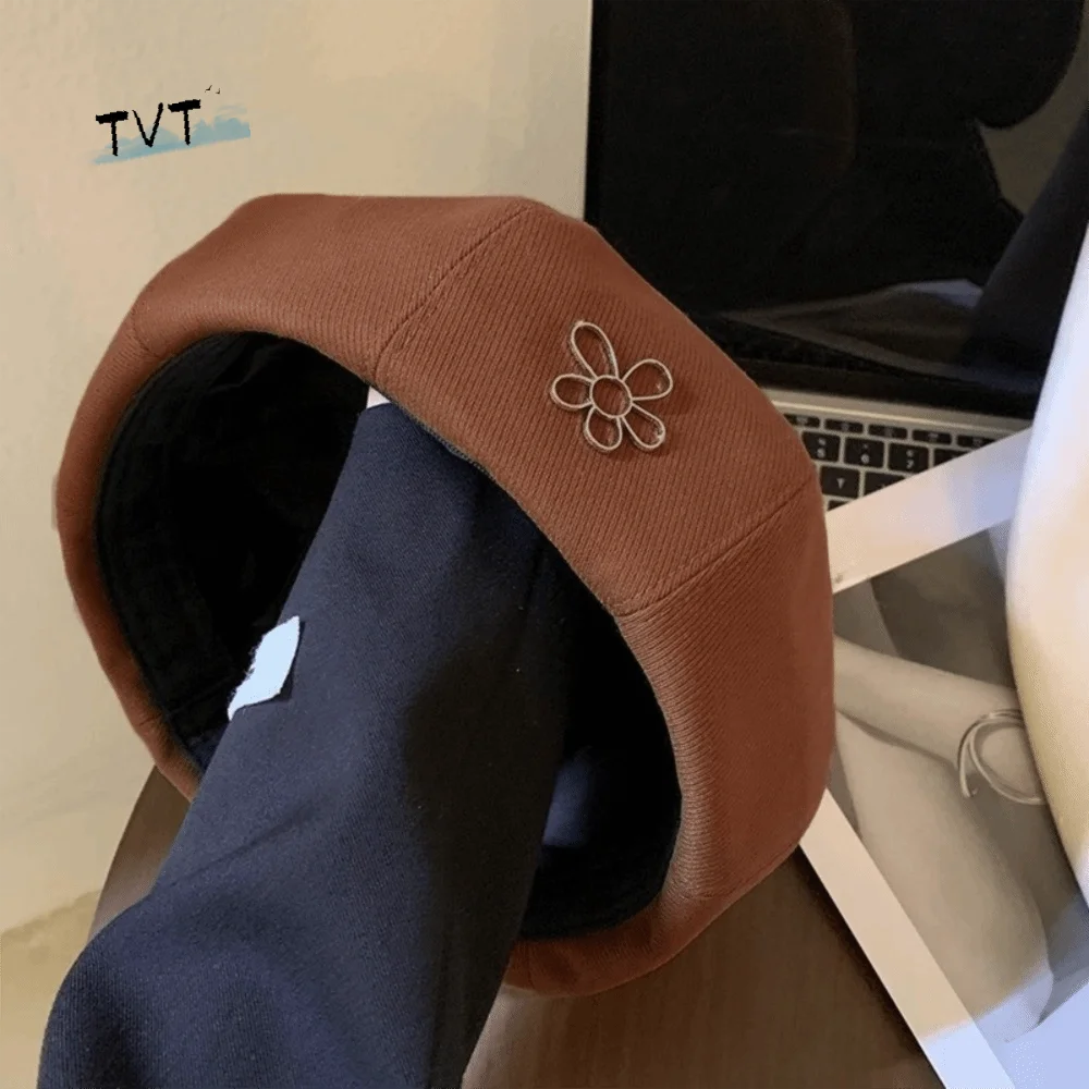 

Elegant Flower Women Berets Big Head Circumference Elastic Octagonal Hat Keep Warm Solid Color Artist Hat Ladies