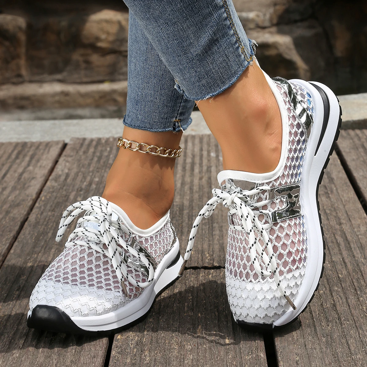 New Summer Women Mesh Hollow Out Breathable Platform Sneakers Lace Up Comfortable Non Slip Walking Casual Flats Shoes For Ladies