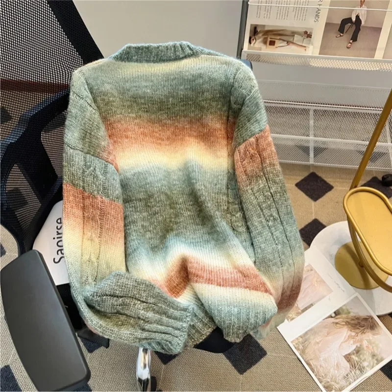 2024 Autumn Winter New Gradual Color Striped Cartoon Fox Sweater Women\'s Western Style Retro Loose Knitted Sweater Design Top