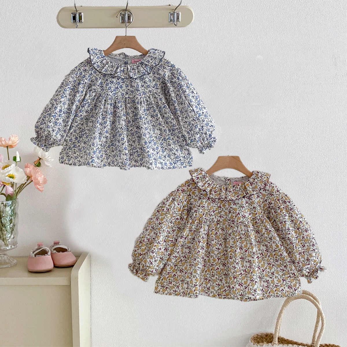 Toddlers Girls Floral Blouses Kids Girls Puff Sleeve Ruched Ruffles Tops Korean Style Baby Kids Loose Shirts Children Clothing