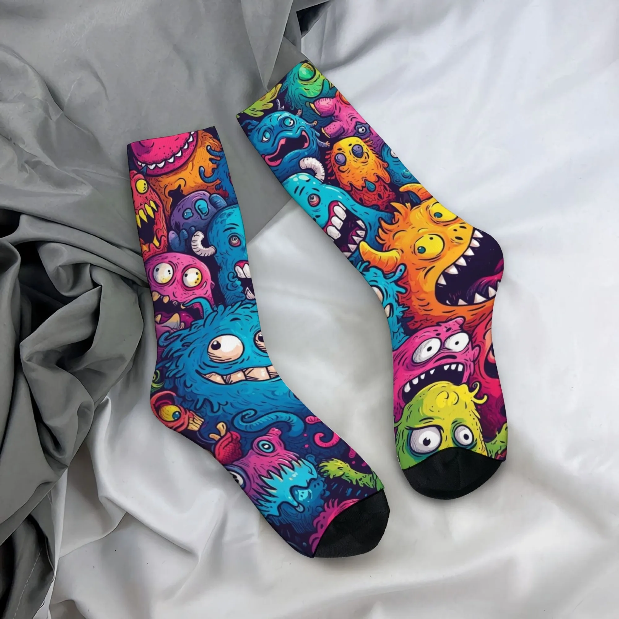 

Graffiti-style Monster-themed Men's Socks Retro Fashion Funny Harajuku-style Cartoon Socks Comfortable Breathable Non-slip Socks