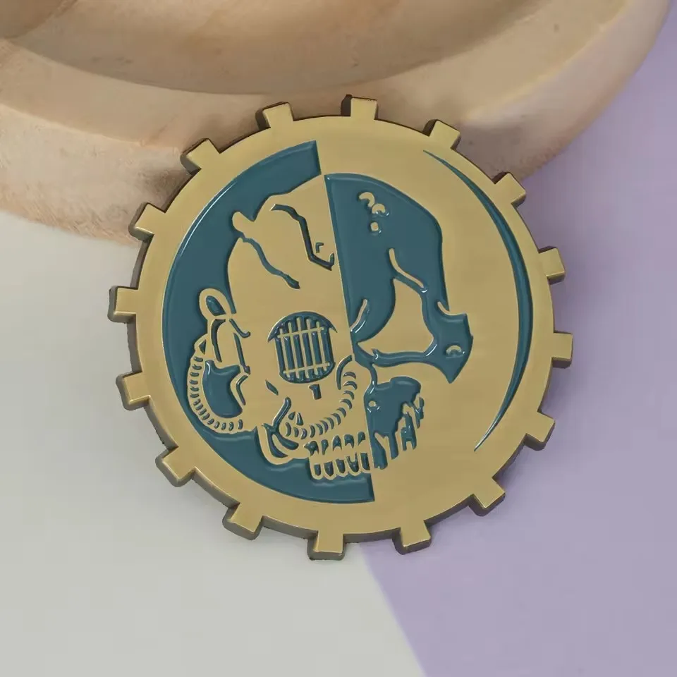 Adeptus Mechanicus شارة Warhammer 40,000 منظمة دينية شعار بروش ريترو دبوس معدني RPG لعبة ألعاب جمع #6