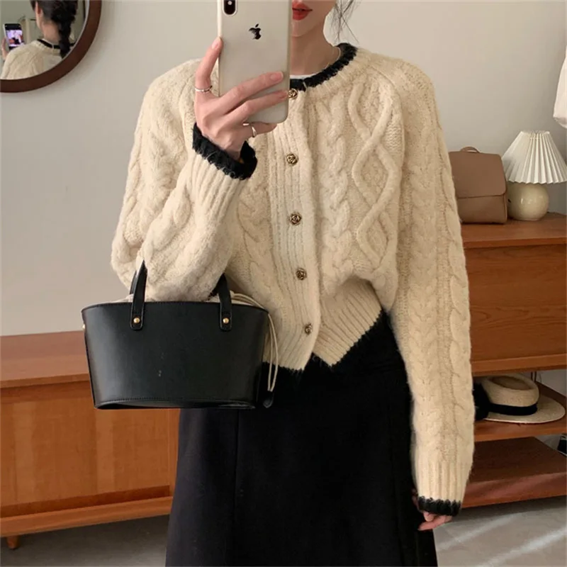 

Autumn Casual O-neck Single Breasted Sweater Knitted Cardigan 2024 Fashionable Women's Street Clothing Versatile Jacket F402