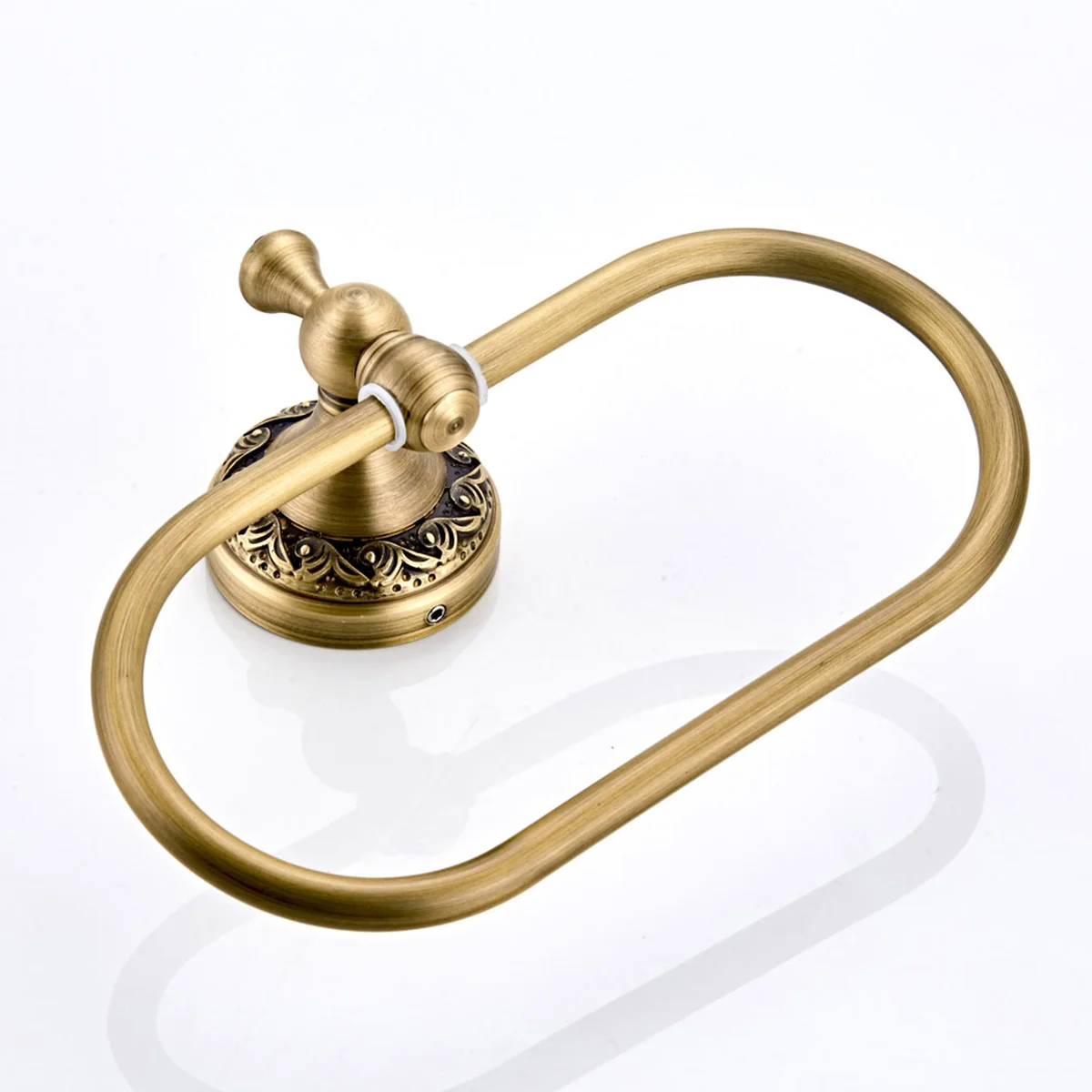 

Wall Mount Towel Ring Copper Bathroom Fixture Oval Towel Holder Modern Saving Organizer for Bathroom Or Kitchen Use