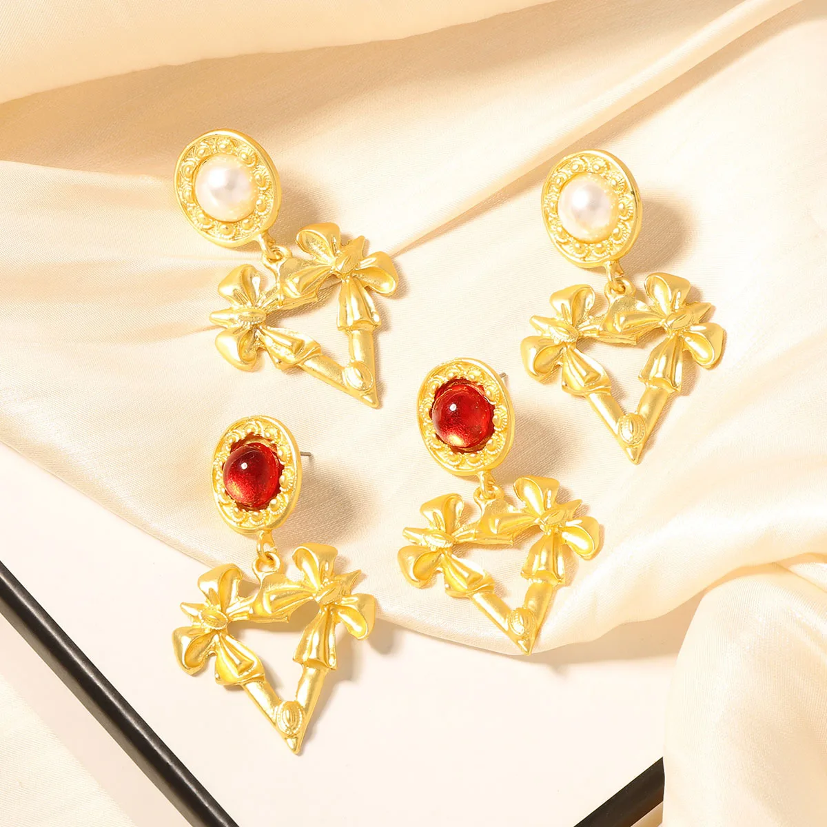 Baroque medieval retro court style metal triangular bow earrings stud earrings female