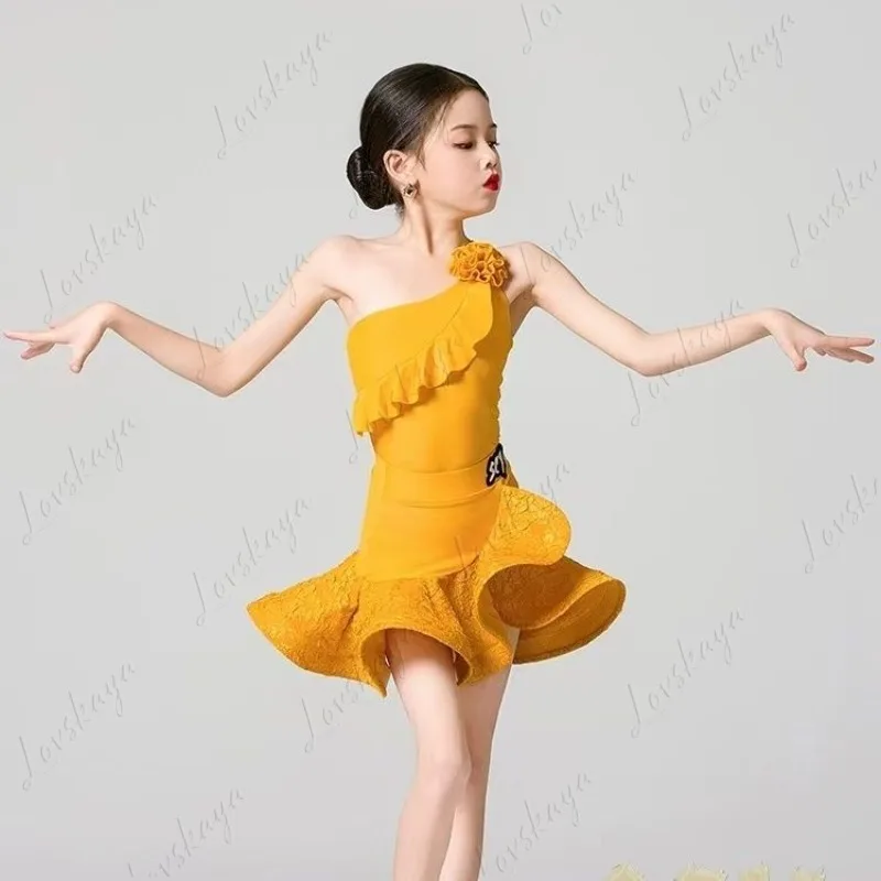 بدلة ممارسة الرقص اللاتيني المنفصلة بدون أكمام للفتيات صيفية جديدة راقية للأطفال بدلة احترافية على الطراز الأجنبي