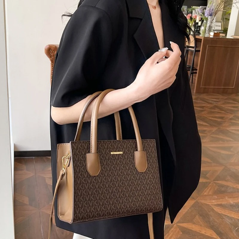 

New Style Sweet Crossbody Bag - Sleek Niche Trendy High-End Exquisite Versatile Design for Women's Retro Casual Use