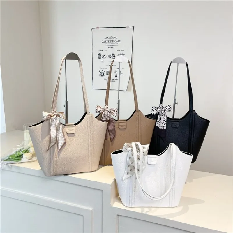 

Premium Women's Tote Bags Leather Messenger Shoulder Bag - Elegant Crossbody Handbag By Famous Designer Ladies