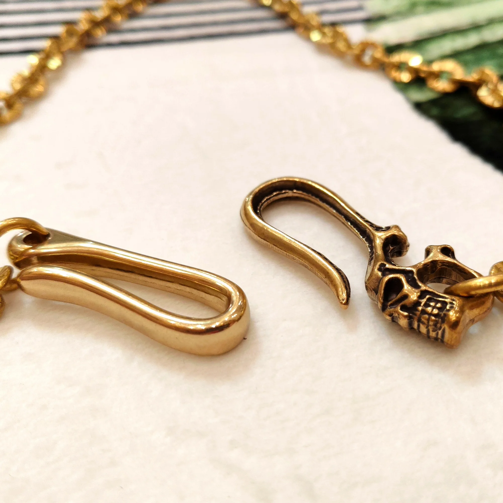 Solid Brass Belt O-ring Hook Devil  skull Hook Key Fob Clip Keychain Key Ring Wallet Chain Waist Hook  street dance chain choker