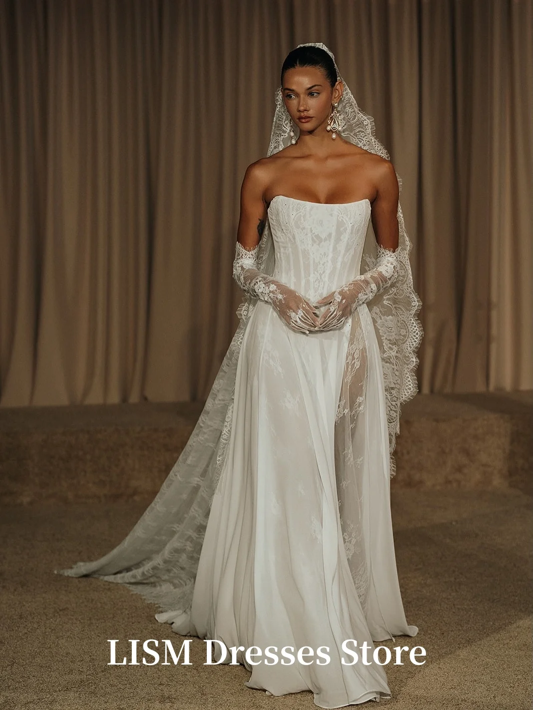 LISM Trägerlose A-Linie Brautkleider Seide Spitze Ehe Elegante lange maßgeschneiderte Brautkleider für die Braut Luxus Robe de Mariée