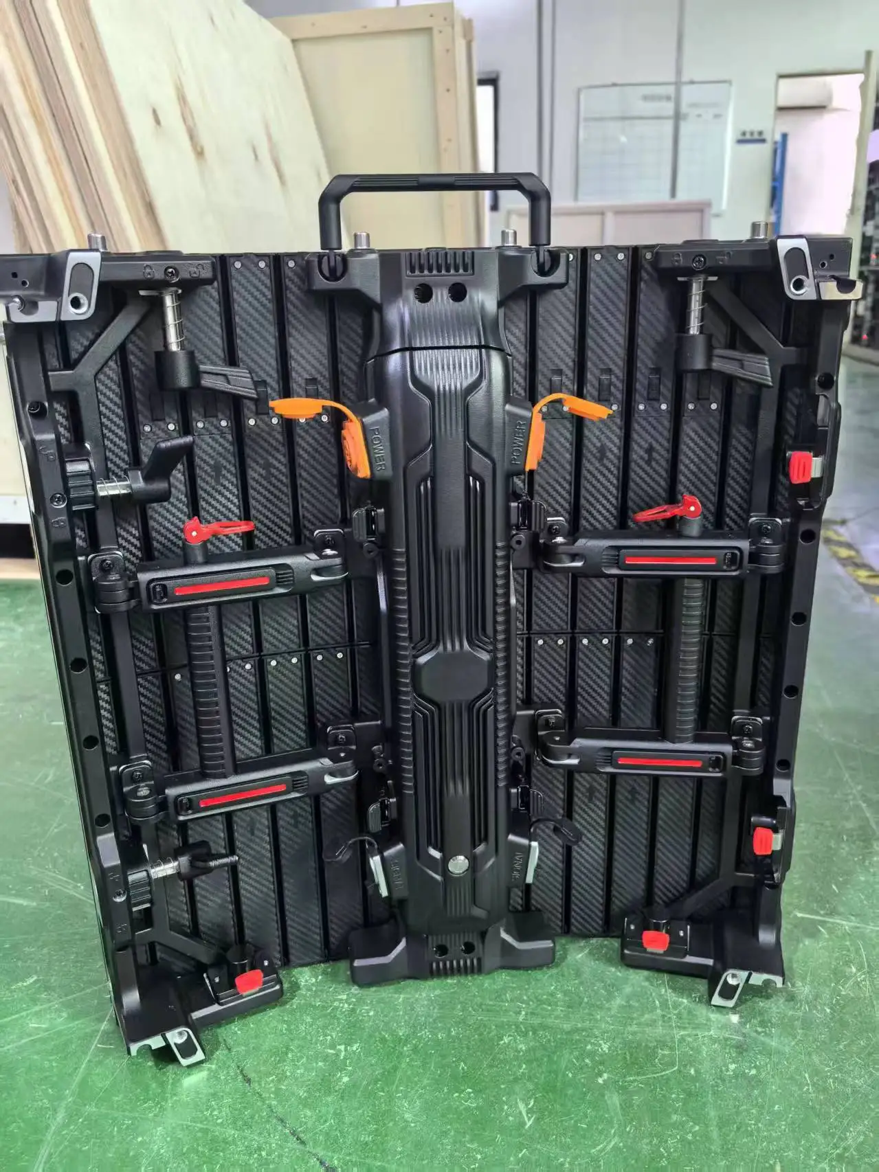 Panel LED Flexible de Alquiler P2.6, Pantalla Interior Curva Ajustable de Forma Libre para Escenario