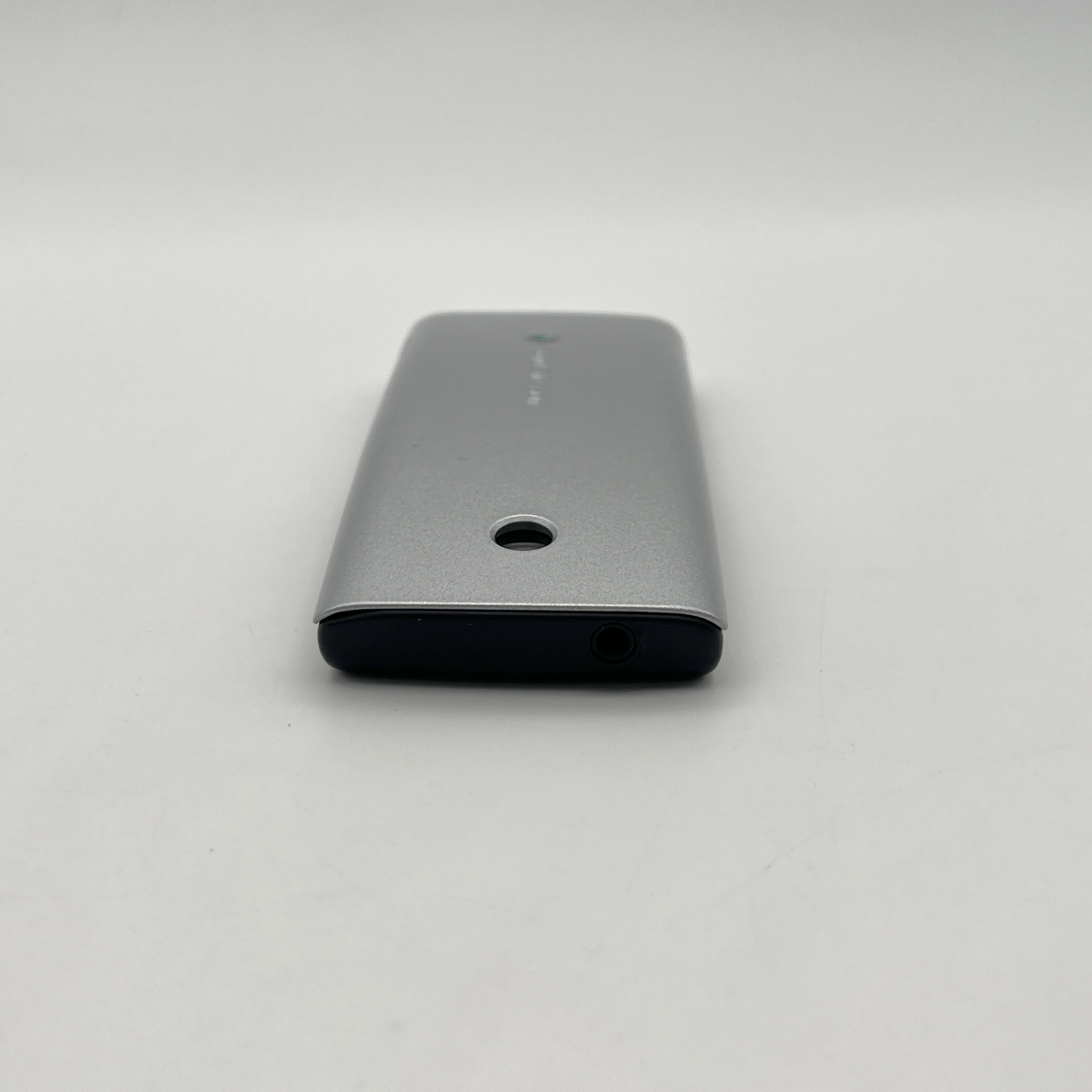 Sony Ericsson Cedar J108  Refurbished-Original 2.4inches 8MP J108i Mobile Phone Cedar GreenHeart High Quality