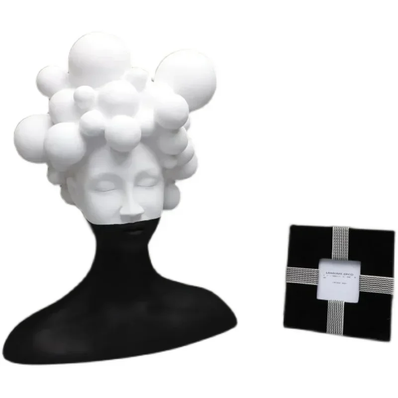 Modern Black and White Girl Human Body Living Room Resin Tabletop Decoration Model Room Decoration Minimalist