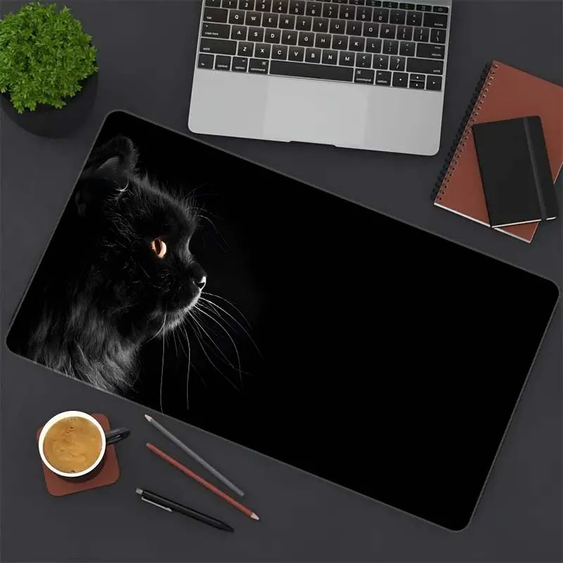 

Large Gaming Mouse Pad, Black Cat Side Portrait Design, Non-slip Rubber Base, Stitched Edges, Suitable for Gaming and Office Use