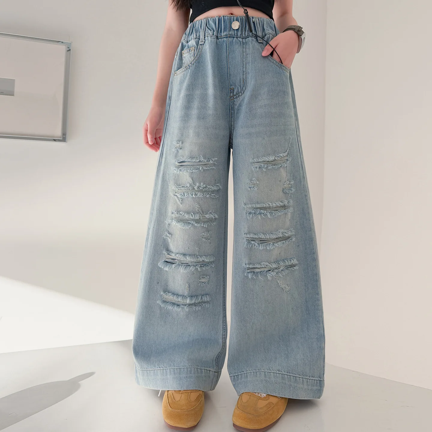 Girls' Ripped Jeans 2026 Spring/Autumn Korean Style Trendy Rhinestone Retro Casual Straight Leg Pants
