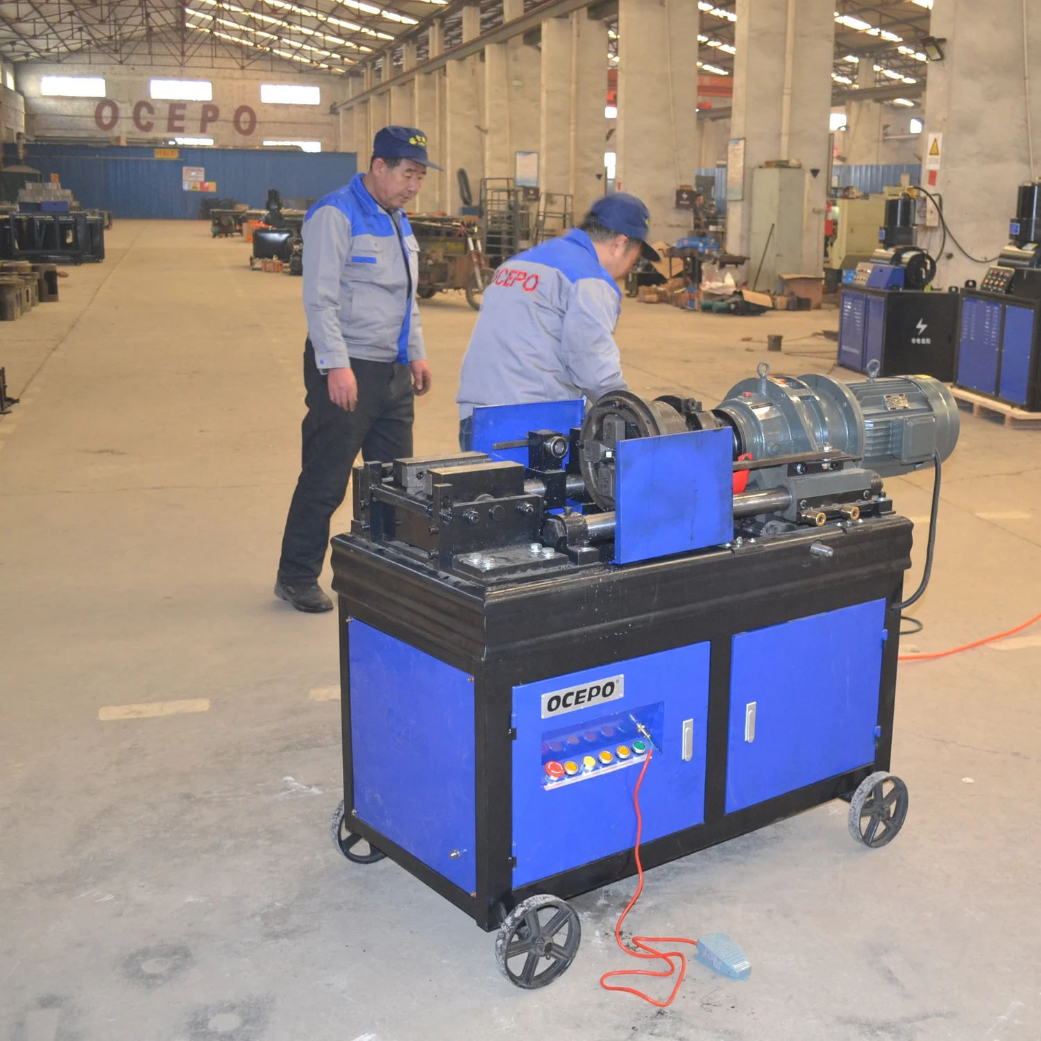 Máquina laminadora de roscado recto de barras de refuerzo automática Máquina laminadora de roscas de varilla de tornillo de barras de refuerzo acanaladas