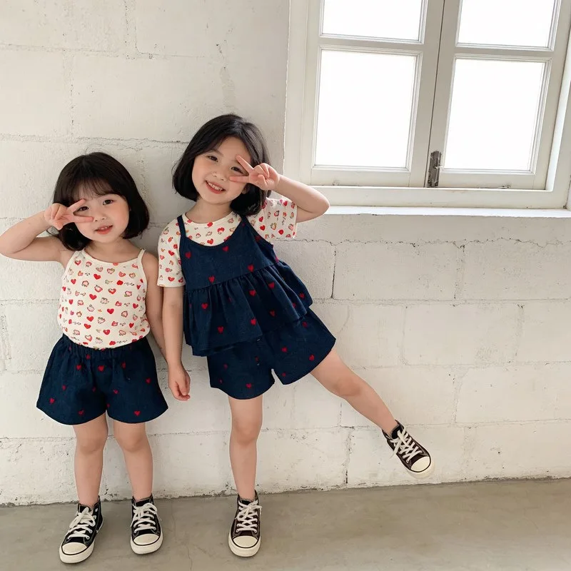 2026 Summer New Girls Sleeveless Denim Clothes Set Baby Girl Heart Print Sling Tops + Shorts 2pcs Suit Kids Toddler Outfits view 3