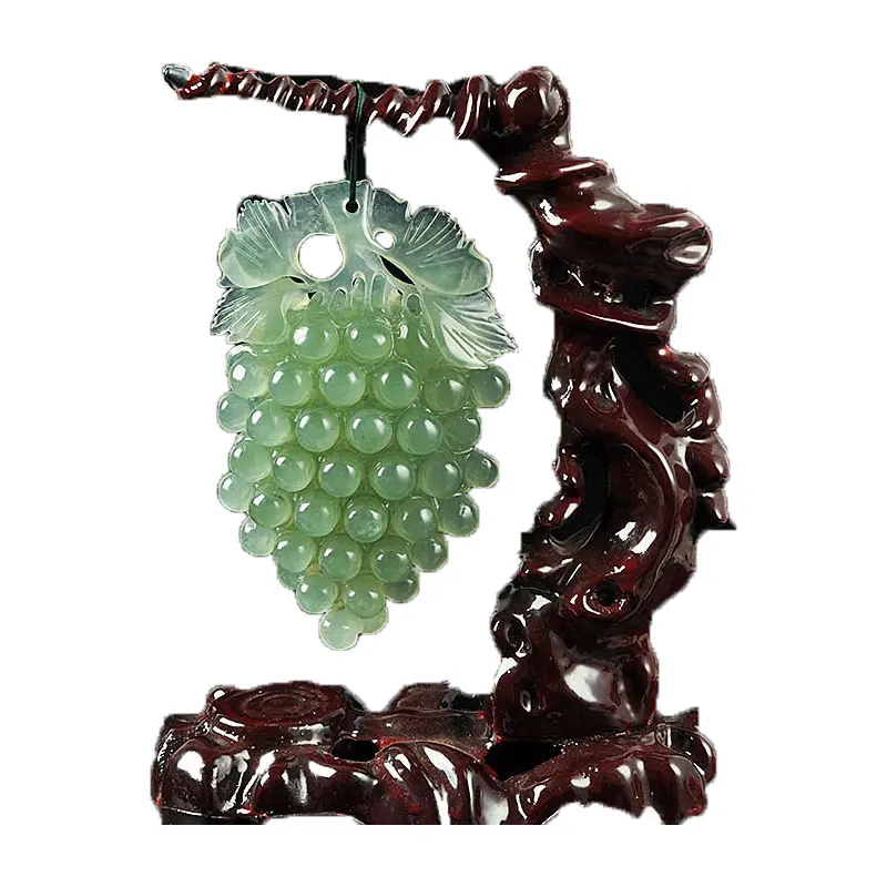 

Beige Natural Jade Ornaments Xiuyan Jade Decoration Grape Pendant Xiuyan Jade Rough Stone Carved Jade Boutique Hanging Pieces