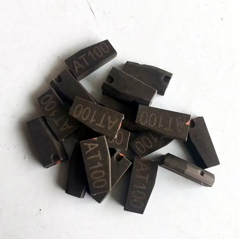 

CR 1/5Pcs new Vehicles Key Programming Accessories AT100 Universal Super Transponder Chip For XP200 XP400 XP400PRO Car Key Chip