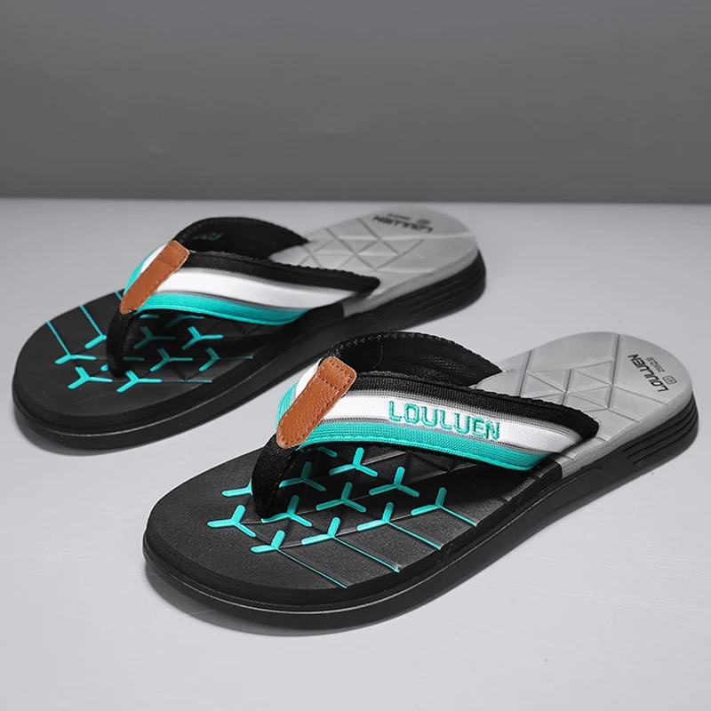 

Man New Flip Flops Beach Slippers Men Summer Anti-skid Outdoor Korea Casual Light Beach Sandals Household Slipper Student Slides