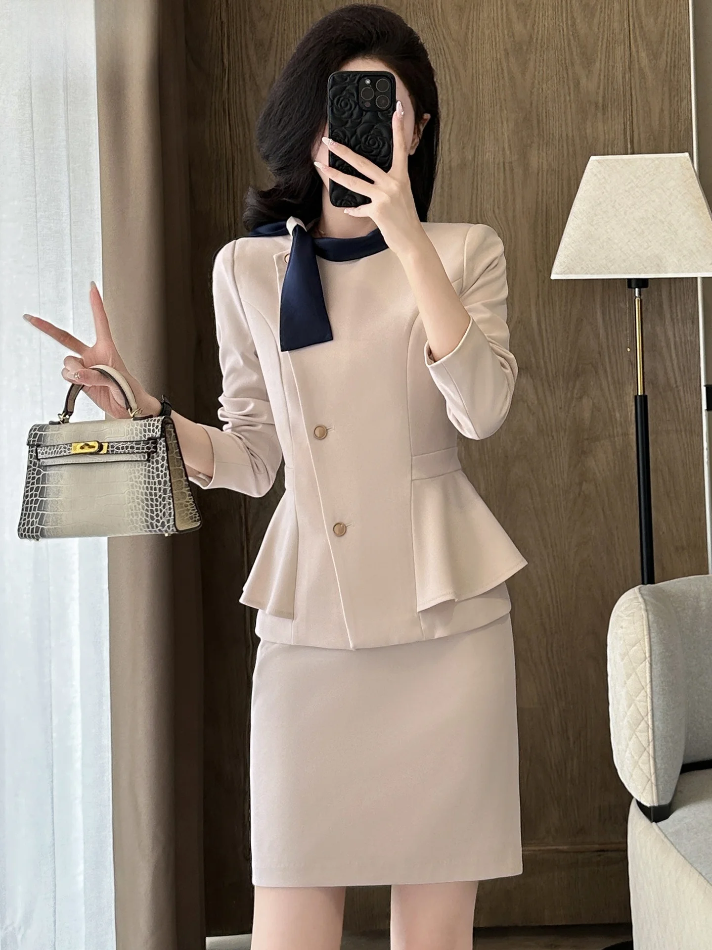 

Cherry Blossom Professional Women's Suit Set Spring Elegance High-End Hotel Jewelry Store Front Desk Reception Beauty Salon W...
