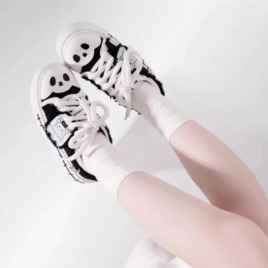 Cute Cat Paw Casual Sports Shoes Women Black White Frayed Edge Ghost Patch Safety Pin Stitch Decor Thick Sole Casual Lolita Shoe