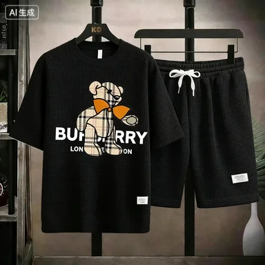 

Summer new men's short-sleeved set, a fashionable outdoor casual men's short-sleeved T-shirt and sports shorts 2-piece set