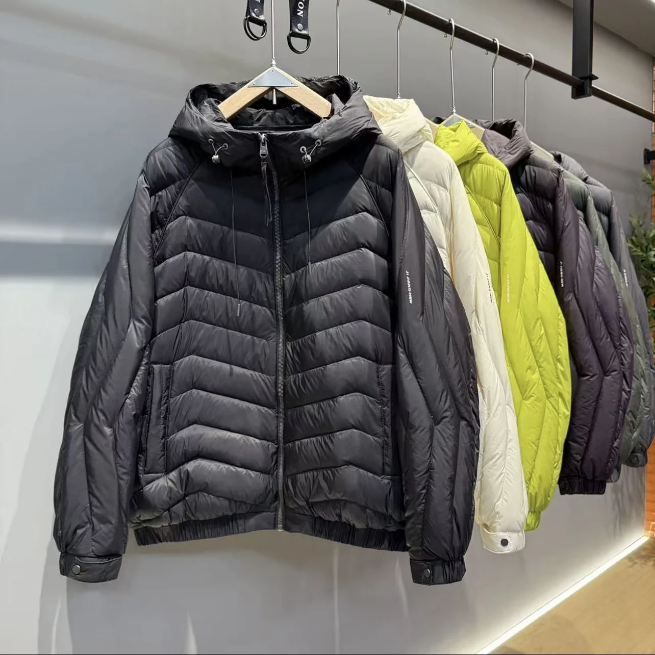 

Winter New Pure Color Hooded 90 White Du down Men's Warm Simple Versatile Sli Trendy Top Polyester Fiber Non-Iron Treat...