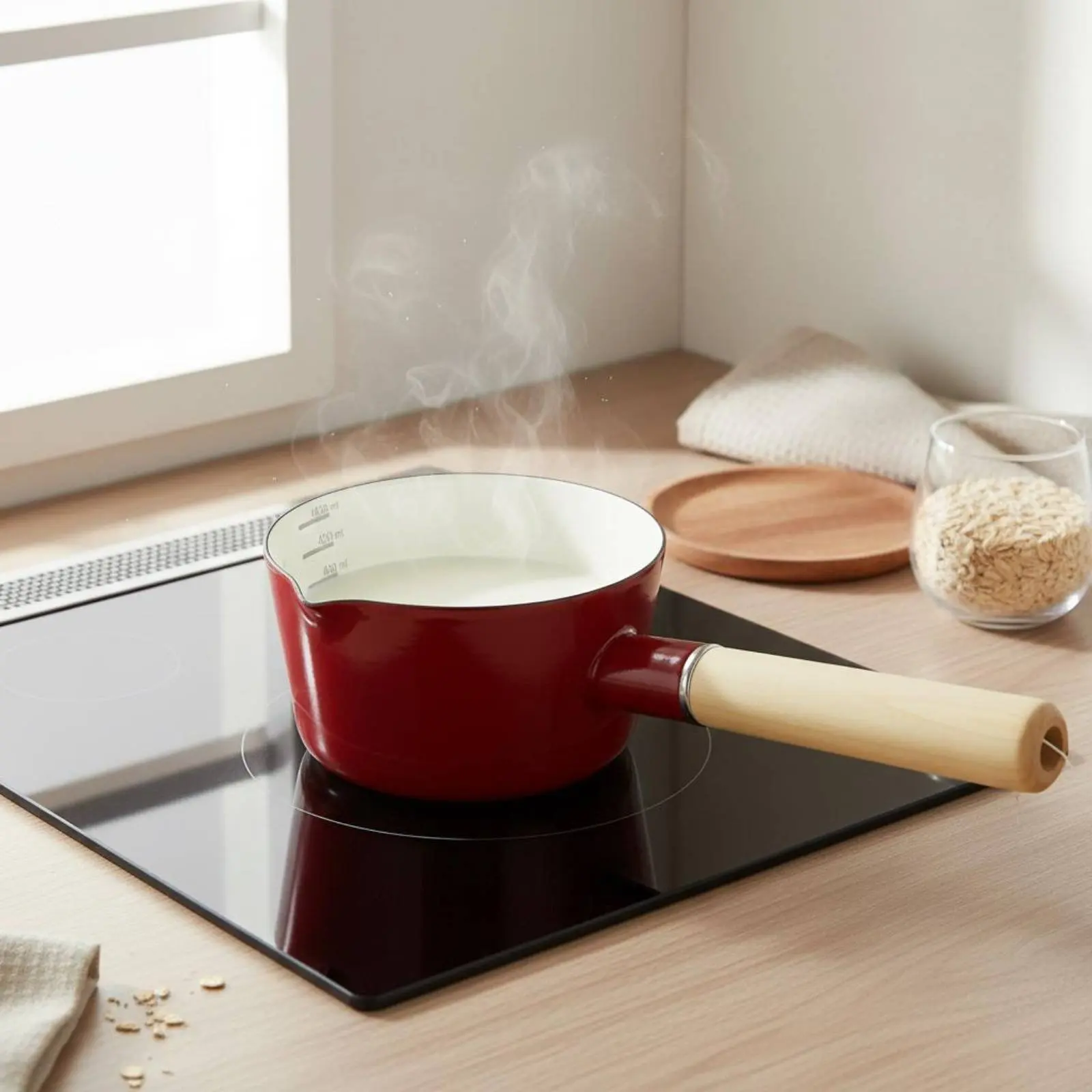 Japanese Design Enamel Pot Thickened Structure Enamel Milk Pot Single Handle Saucepan Easy to Clean Butter Warmer Pouring Spout