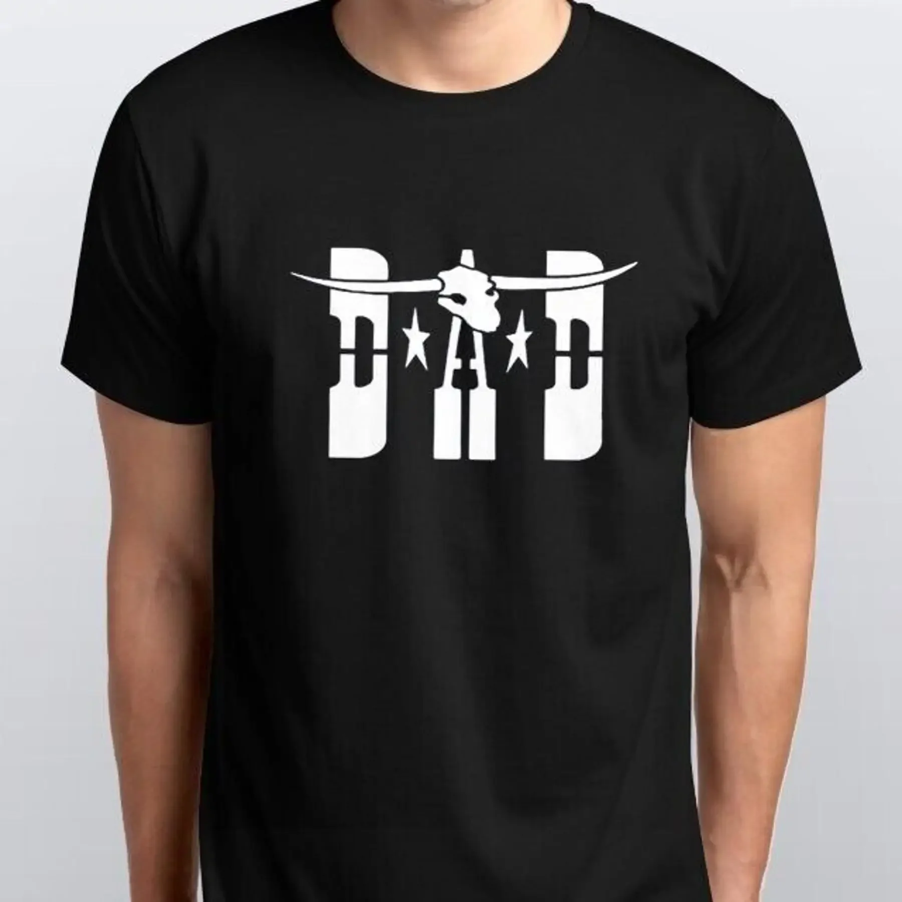 

Д.А.Д. новая ФУТБОЛКА размеры S M L XL XXL цвета черный белый