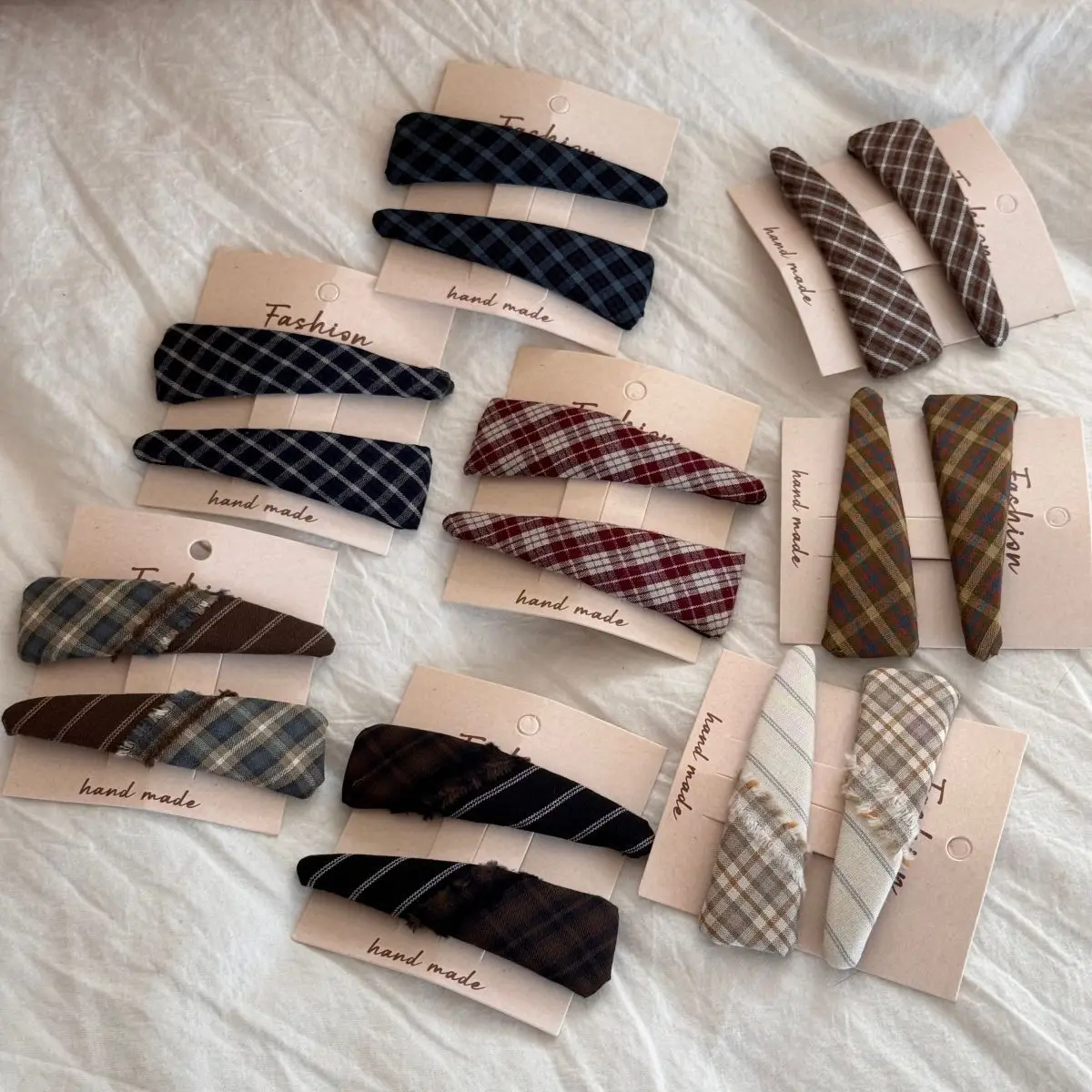 1 Pair Korean Style Sweet Plaid Fabric Simple Triangle Side BB Hair Clips Women's Versatile Temperament Hairpin Hair Accessories