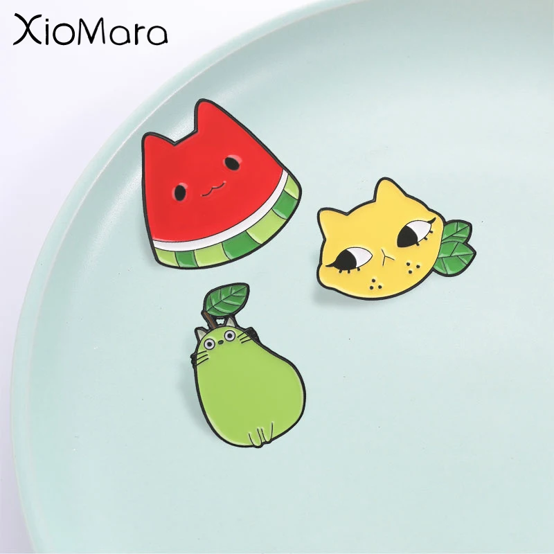 Funny Fruit Cat Badge, Cute Cartoon Pear Lemon Watermelon Kitten Enamel Pin, Fashion Accessory, Lovely Gift for Friends