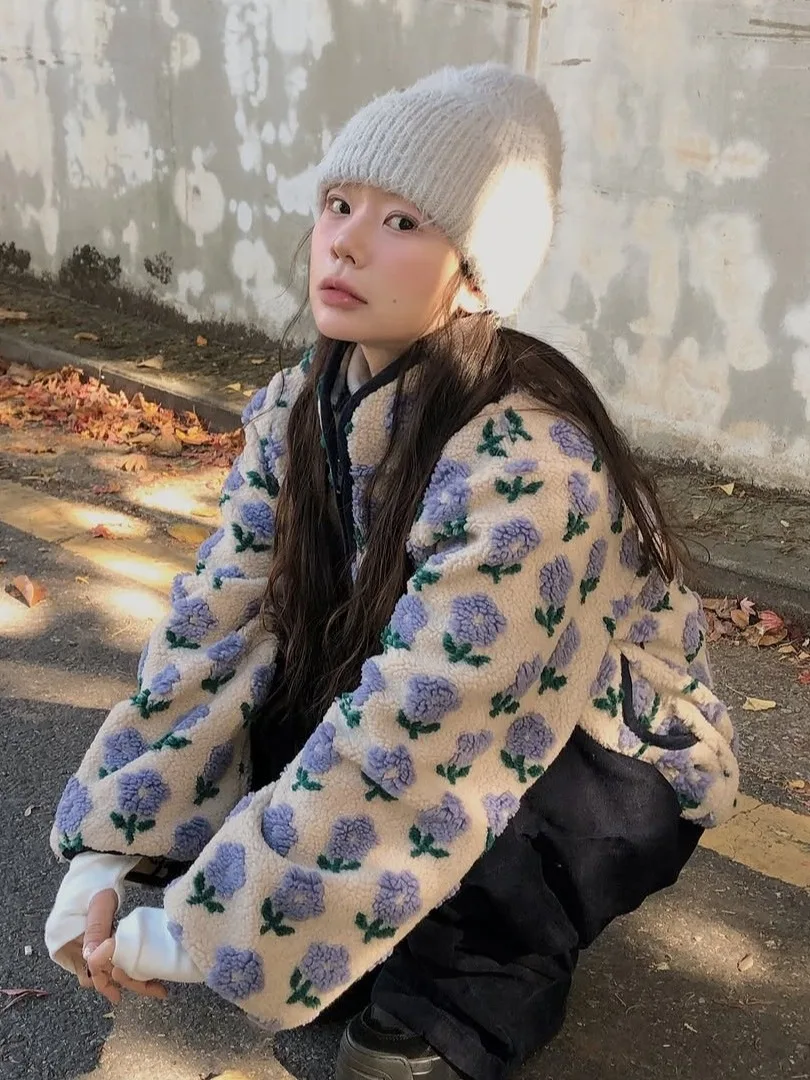 سترة قصيرة نسائية أنيقة بنمط زهور ثلاثية الأبعاد من قماش الصوف الناعم، تصميم كوري فضفاض بسحاب ونقش نباتي