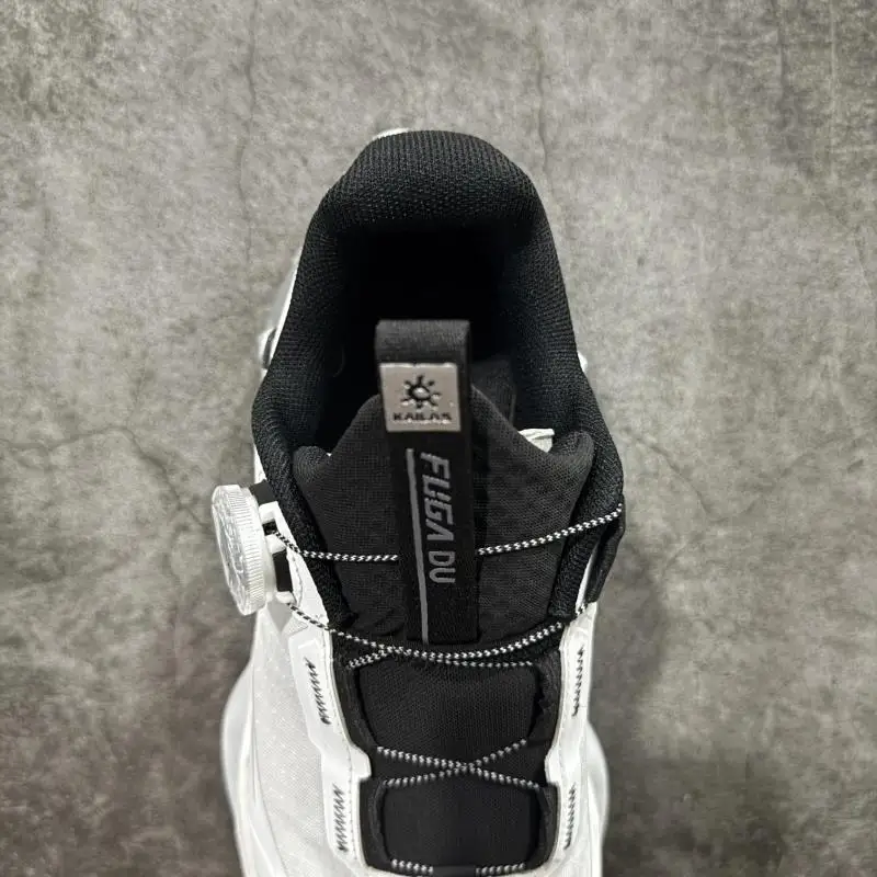 

Neutral 2025 Sports Running Shoes Breathable Comfortable Casual Shoes Hot New Wear-resistant Non-slip Sports Running Shoes