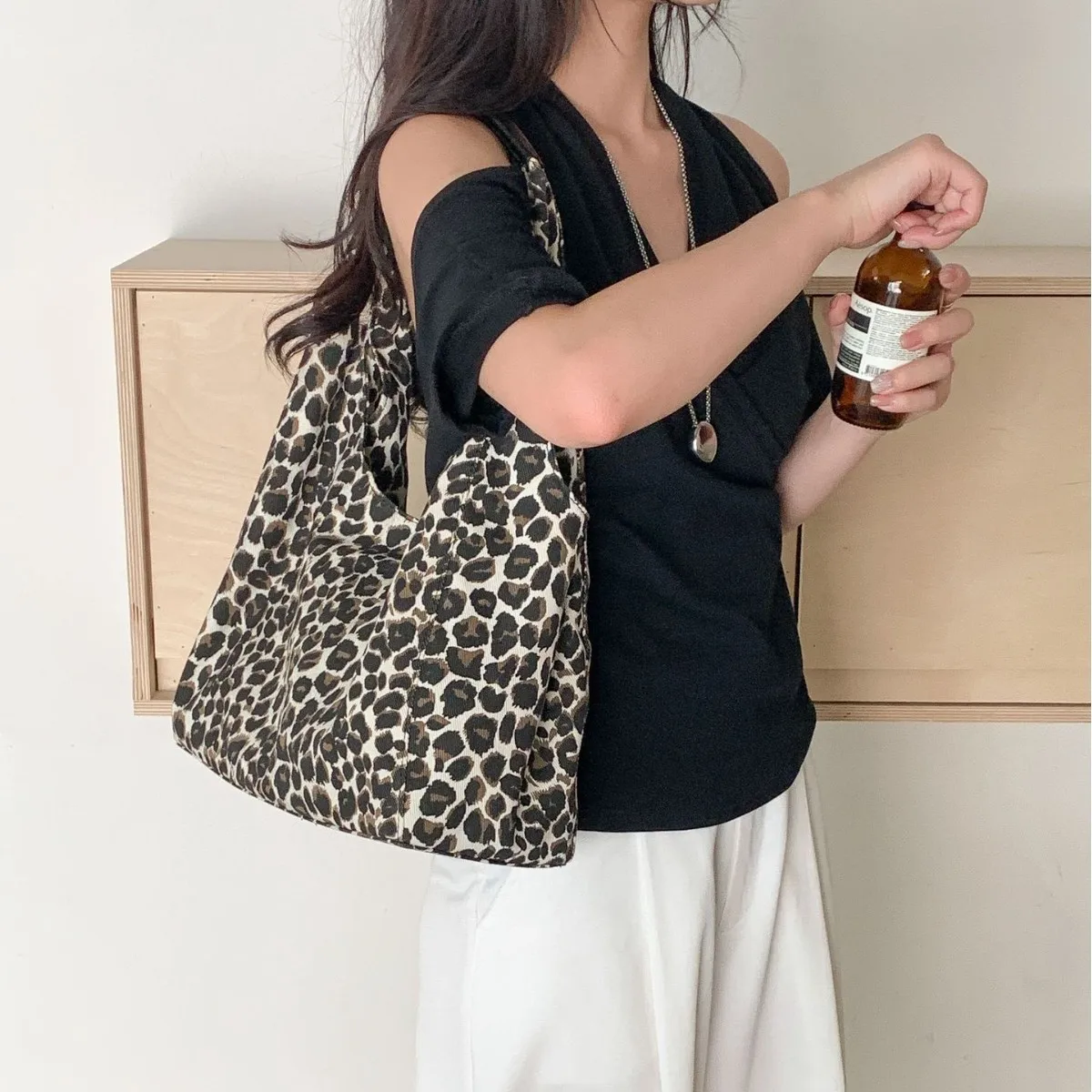 

Casual Classic Leopard Print Handbag Women's Trendy Versatile Cloth Tote Bags Luxury Design New Shoulder Bag Simple Fashion